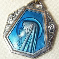 画像1: フランス アンティーク ルルドの聖母マリア ブルー《薔薇の意匠》エナメル　メダイ　17×20mm