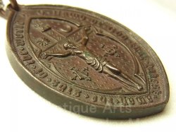 画像3: １８６２年　イギリス アンティーク ‘Confraternity of the Blessed Sacrament’（協会名：祝福された秘跡の友愛）ブロンズ メダル 32×47mm【バーゲン】【希少】《大型サイズ》
