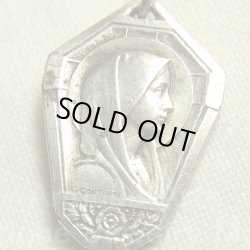 画像1: 【極美形】フランス アンティーク 聖母マリア SILVER PLATED　メダイ 著名彫刻家Georges Contaux（コントー）作14×20mm