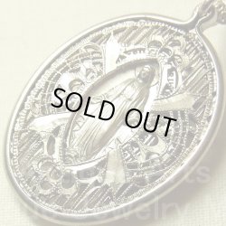 画像1: ヴィンテージ 透かしフレームの不思議のメダイ STERLING SILVER（銀９２５）25×36mm【バーゲン】