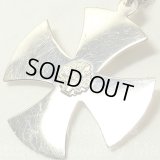 エルサレム ヴィンテージ“個性的な形が魅力！” アリゼ（Alisee） クロス　STERLING SILVER (銀９２５) 40×45mm