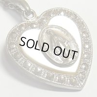 不思議のメダイ ハート形 ヴィンテージ 真珠貝とマーカサイト STERLING（銀925製）19×22mm O Mary, conceived without sin, pray for us who have recourse to thee. “ああ、けがれなくお宿りになられた聖マリア、我等の為にお祈りください。”【バーゲン】