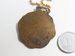 画像4: 第二次世界大戦 当時もの ヴィンテージ アメリカ ミリタリー イーグル ウオッチフォブ(懐中時計の飾り) メダル ブロンズ製 37×42mm 