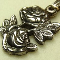 ヴィンテージ STERLING SILVER(銀９２５) 【薔薇の２枚重ね】不思議のメダイ / 聖イエスみ心、聖クリストフォロ 17×24mm