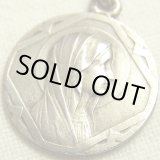 画像: 【希少ミニサイズ】フランス アンティーク SILVER(銀製)ルルドの聖母 JE SUIS L’IMMACULEE CONCEPTION(無原罪の御宿り)メダイ 彫刻家サイン有り 14mm