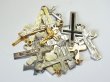 画像2: 【アルミ製クロス18本セット】欧米製ヴィンテージ・アンティーク十字架／ペンダントトップ・素材・宗教モチーフまとめ売り