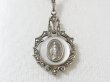 画像7: アンティーク 真珠貝とマーカサイト STERLING SILVER（銀９２５）レトロな意匠 不思議のメダイ 20×31mm O Mary, conceived without sin, pray for us who have recourse to thee. “ああ、けがれなくお宿りになられた聖マリア、我等の為にお祈りください。【バーゲン】”