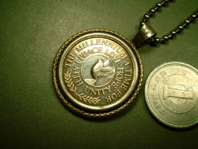 画像: アメリカ ヴィンテージ ミレニアム２０００年記念 シルバーメダル ペンダント(チェーン有。無し-300円引き）