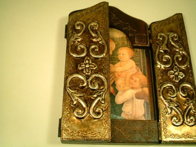 画像: イタリア アンティーク 聖マリアイメージ ３枚続きの祭壇画 金属エンボス装飾　【中型サイズ】