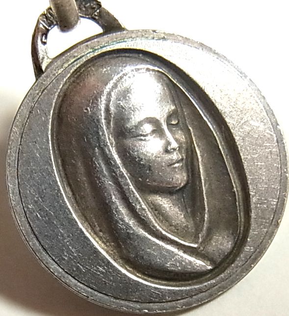画像1: 【純銀】フランス アンティーク 聖母マリア メダイ 彫刻家サイン有 16.5mm