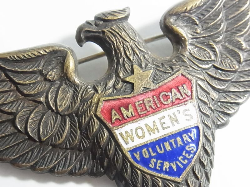 画像: 第二次世界大戦 アメリカ 女性志願兵（AMERICAN WOMEN’S VOLUNTARY SERVICES） ミリタリー イーグル  バッチ 