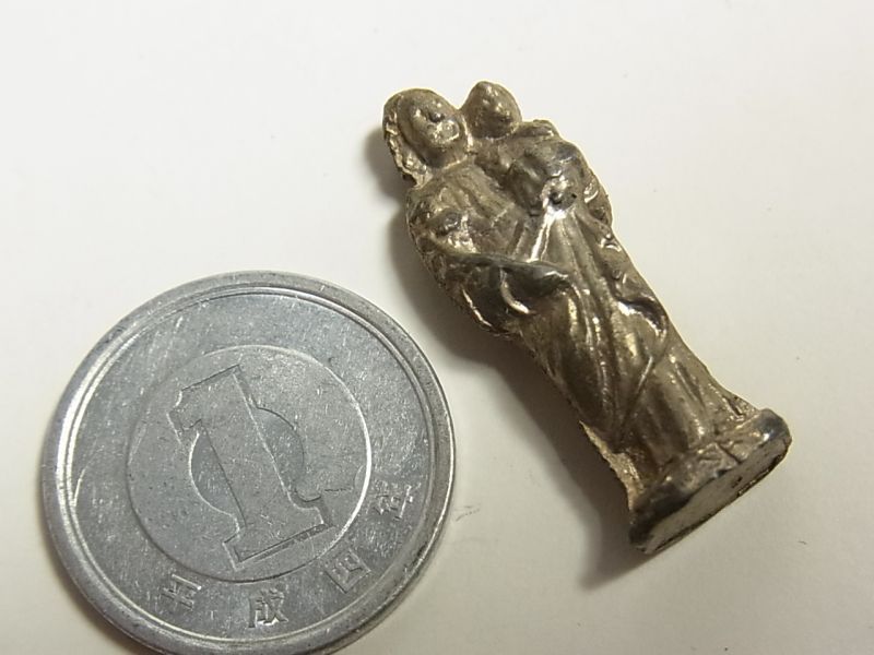 画像: カトリック教会、父親、労働者、胎児、移民の守護聖人” 幼年聖イエスを抱く聖ヨセフ アンティーク  mini 像 26mm