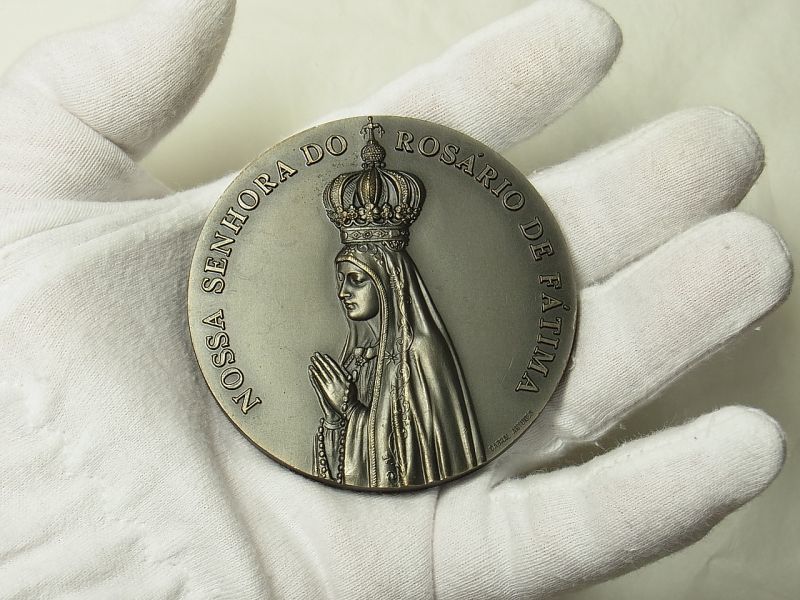 画像: ポルトガル ファチマの聖母マリア ブロンズ メダル Cabral Antunes作 70mm 