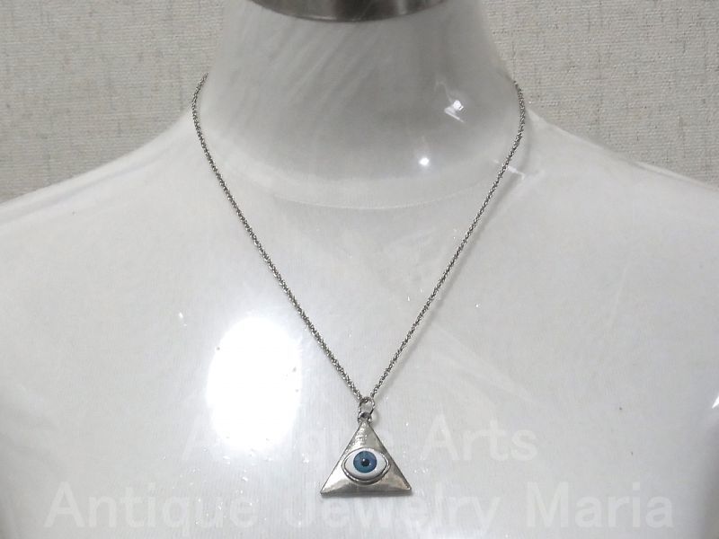 画像: アメリカ ヴィンテージ SILVER PLATED 青い瞳 プロビンスの目（all-seeing eye of God）ペンダント 30×31mm (チェーン有。無し-300円引き）