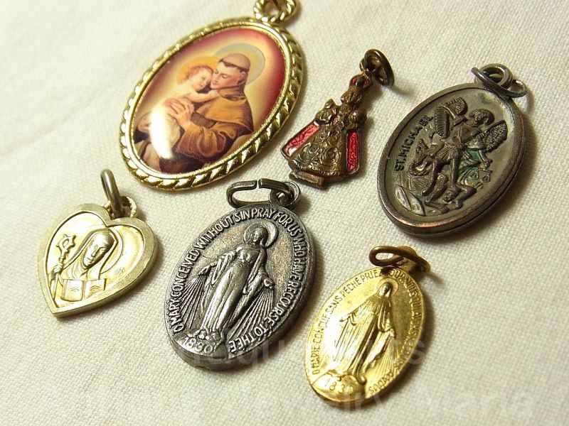 画像: 【バーゲン】アンティーク 聖イエス、聖母マリア、聖テリジアetc, 【重い金属】6個セット