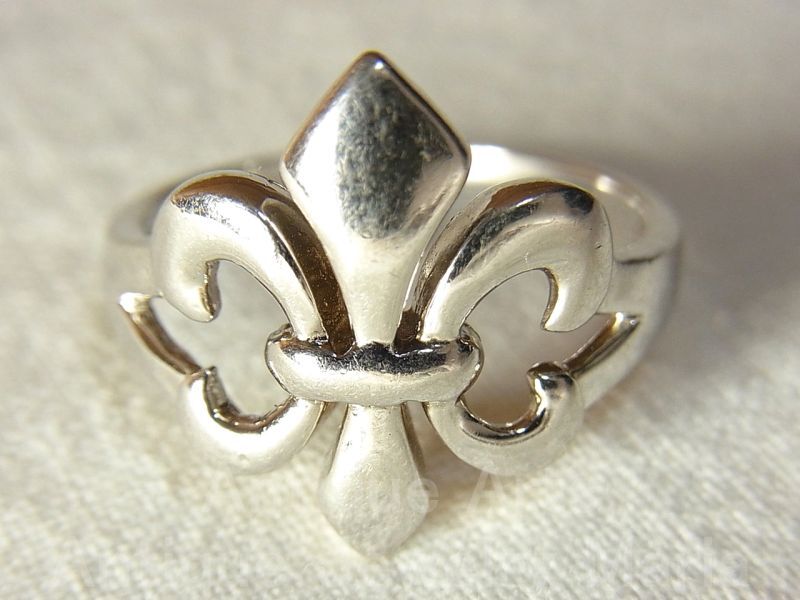 画像: ジャンヌ・ダルクの紋章"フルール・ド・リス"（Fleur-de-lis）ヴィンテージ STERLING(銀９２５)リング サイズ：１７号 