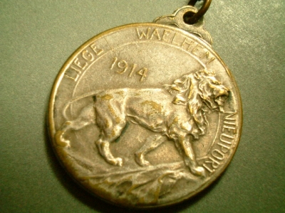 画像: ベルギー ヴィンテージ ライオンのメダル 1914年 28×28ｍ(チェーン有。無し-300円引き）